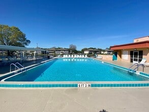 Building Photo - 26 Lake Vista Trail