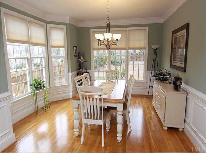 Dining room - 101 Caymus Ct