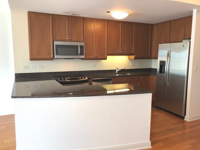 Building Photo - 130 N Garland Ct