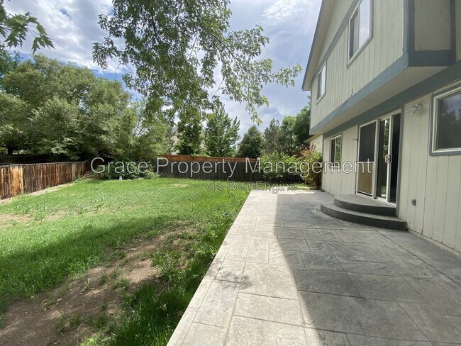 Building Photo - 10870 Stuart Cir