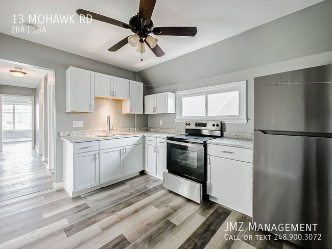 Building Photo - 13 Mohawk Rd