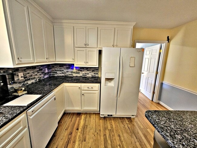 Building Photo - HOUSE FOR RENT - 4BR - Harvest