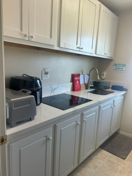 Building Photo - 25345 Maroon Creek Ct