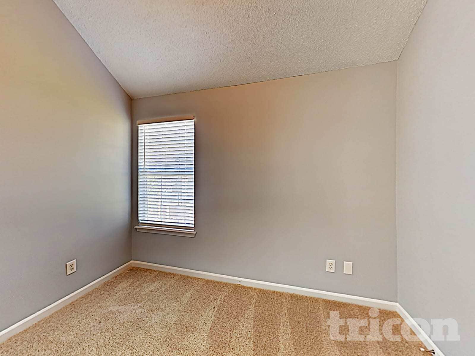 Building Photo - 216 Ernestine Way