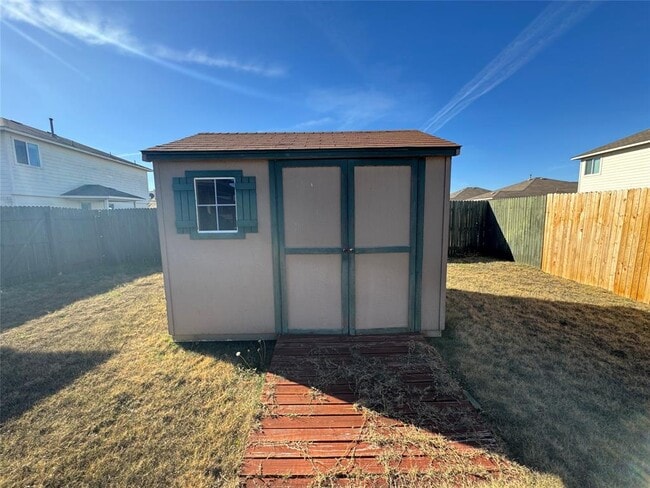 Building Photo - 315 Wildcat Dr