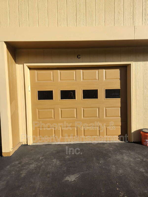 Building Photo - 1400 Bacchus Dr