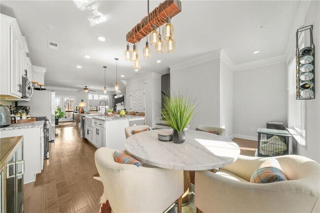 Building Photo - 967 Allegro Park