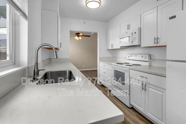 Building Photo - 12100 Himalaya St