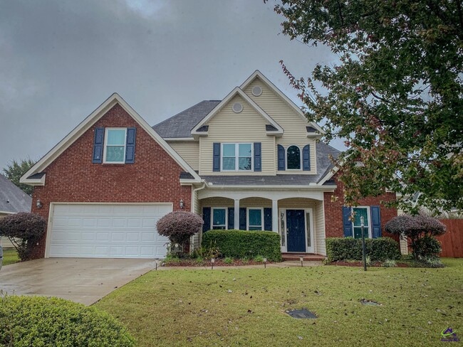 Primary Photo - 221 Hummingbird Ln