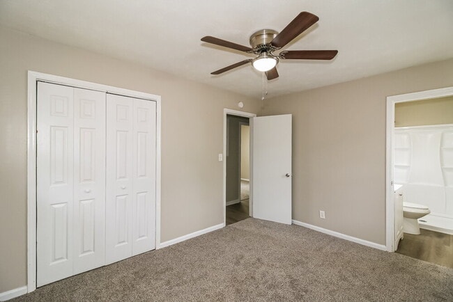 Building Photo - 20 Freeman Dr