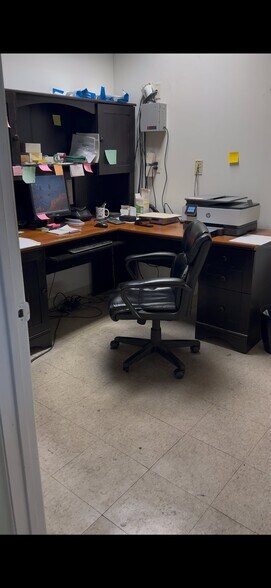 Building Photo - 414-416 Market St