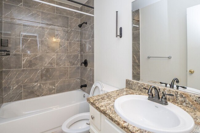 Building Photo - 3 bedroom house in quiet West Little Rock neighborhood