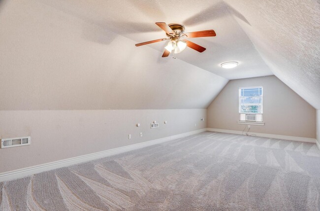 Building Photo - Charming 3-Bedroom Home for Rent in Fayett...