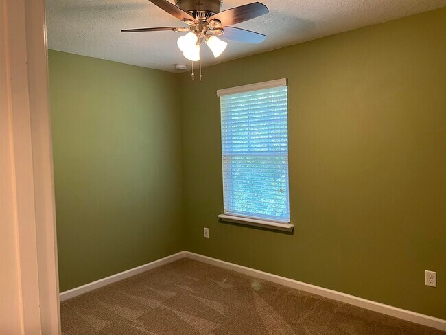 Building Photo - 68 Adelanto Ave