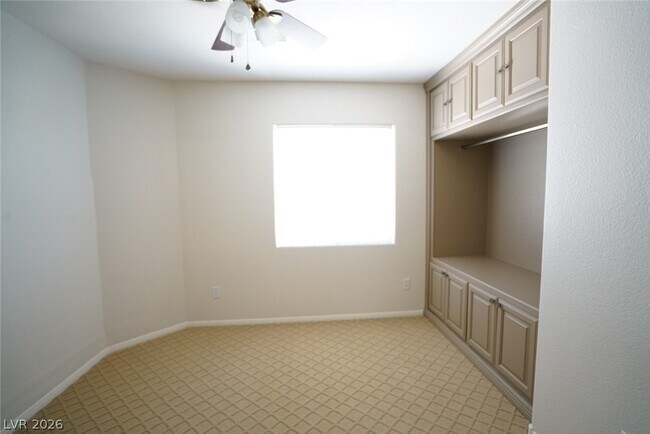 Building Photo - 5142 Dillingham Dr