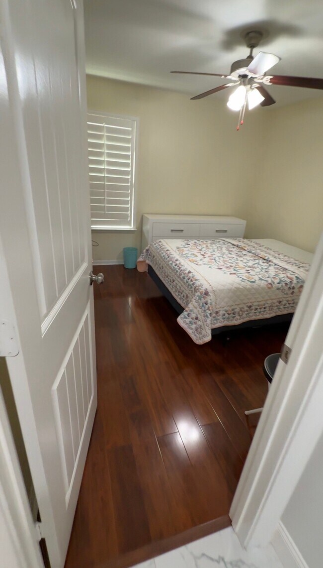 Building Photo - 1610 City Nights Wy