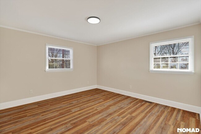 Building Photo - Spacious 4BR House in Mooresville