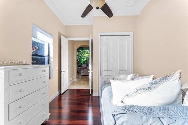 Building Photo - 10775 Blue Palm St