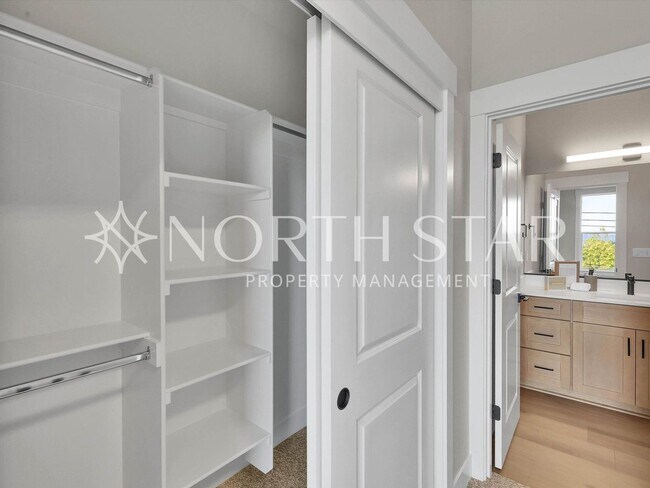 Building Photo - 8898-8898 Serenity Ter