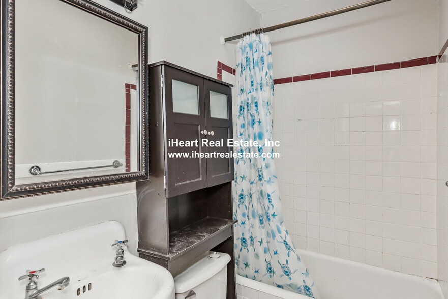 Building Photo - 47 S Russell St