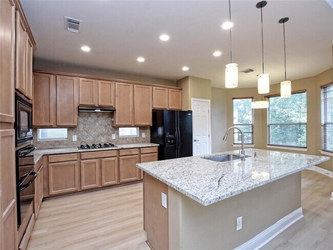 Building Photo - 15600 Prestancia Dr