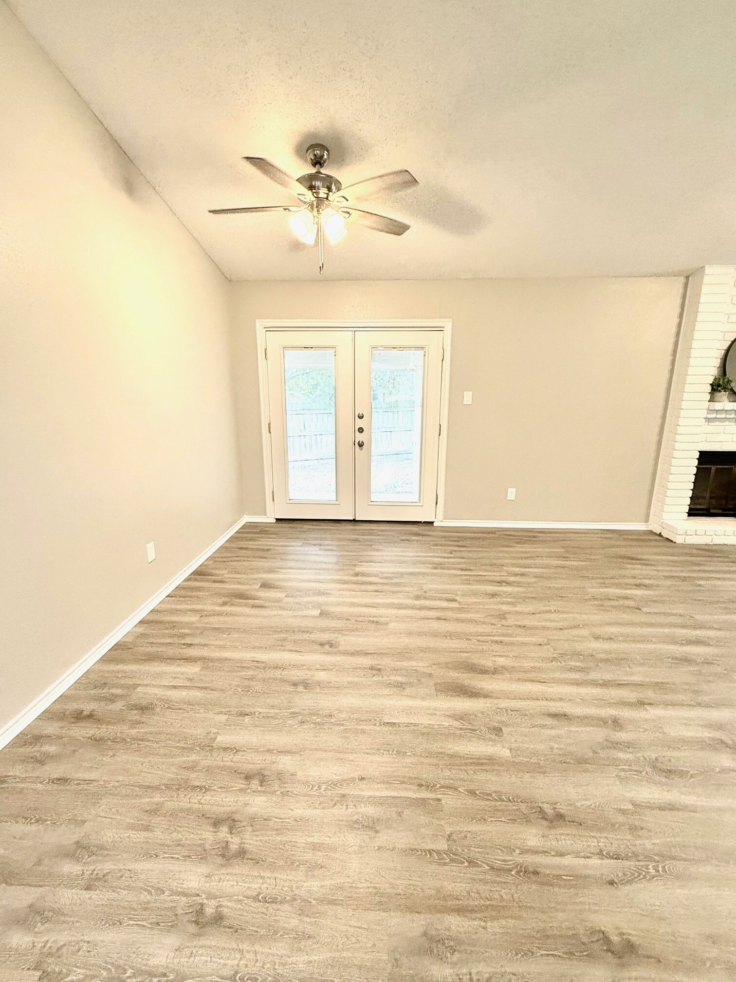 Dining Area - 1115 Buttercup Cir