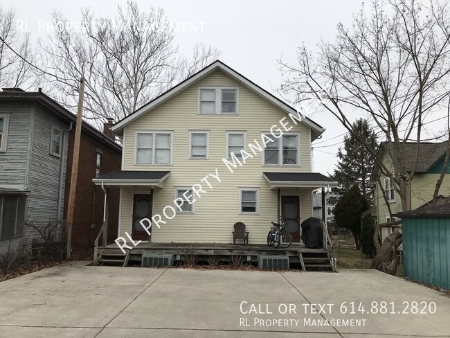 Building Photo - Renting for the 25-26 school year-Spacious...