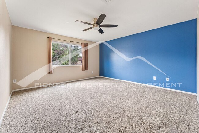 Building Photo - 5063 W 70th Pl