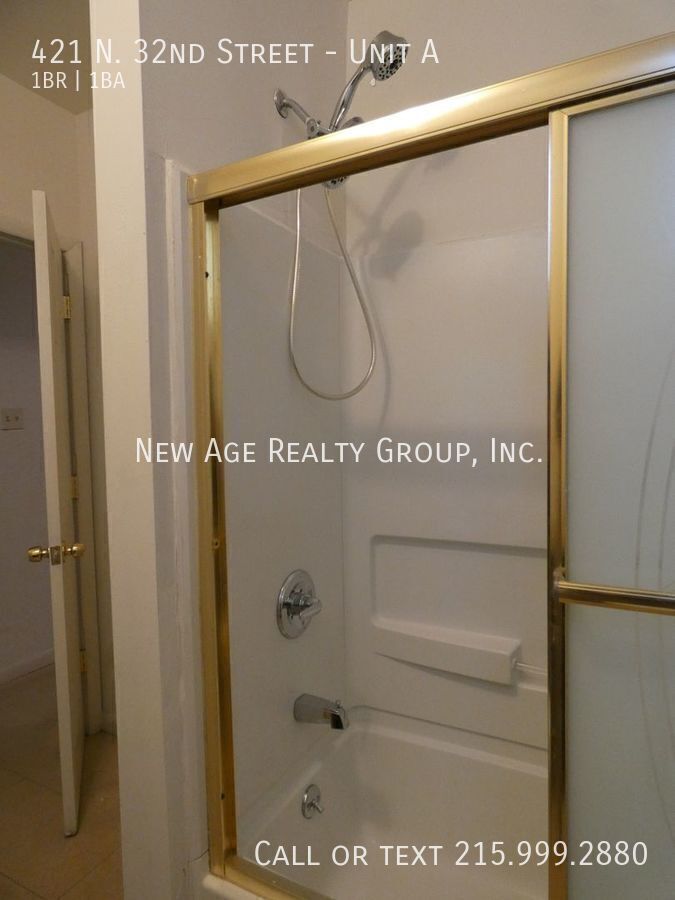 Building Photo - 421 N 32nd St