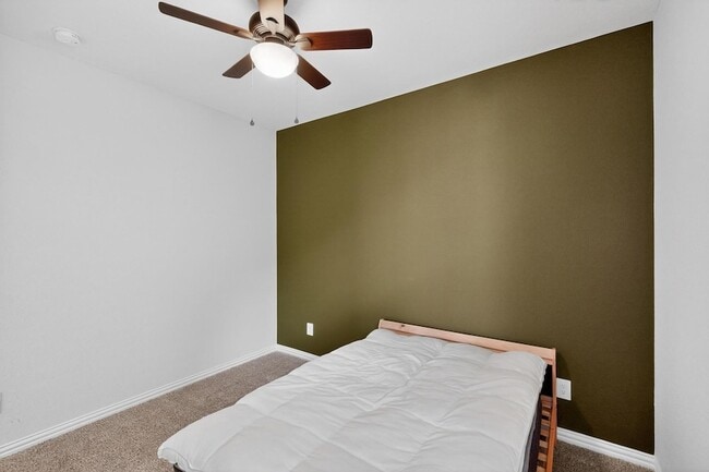 Building Photo - 2927 Brittlebush Dr