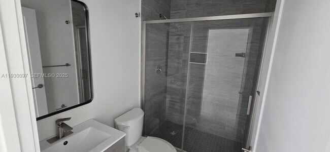 Building Photo - 6821 NW 6th Ct