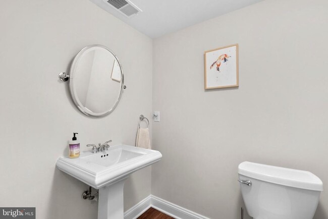 Building Photo - 11310 Harborside Cluster