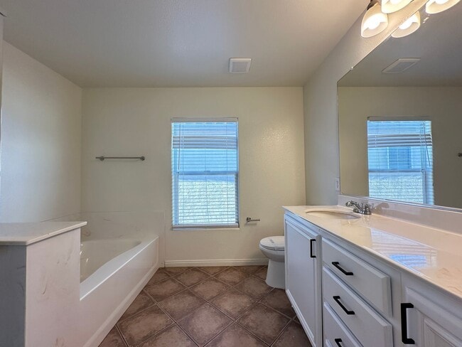 Building Photo - DESERT WILLOWS