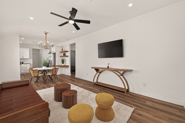 Building Photo - 1311 E 35th St