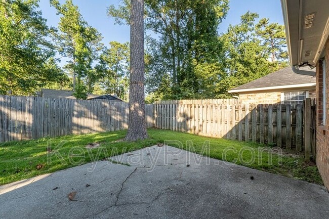 Building Photo - 575 Blue Ridge Crossing