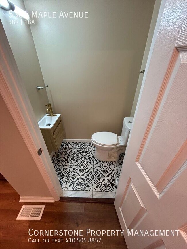 Building Photo - 5301 Maple Ave