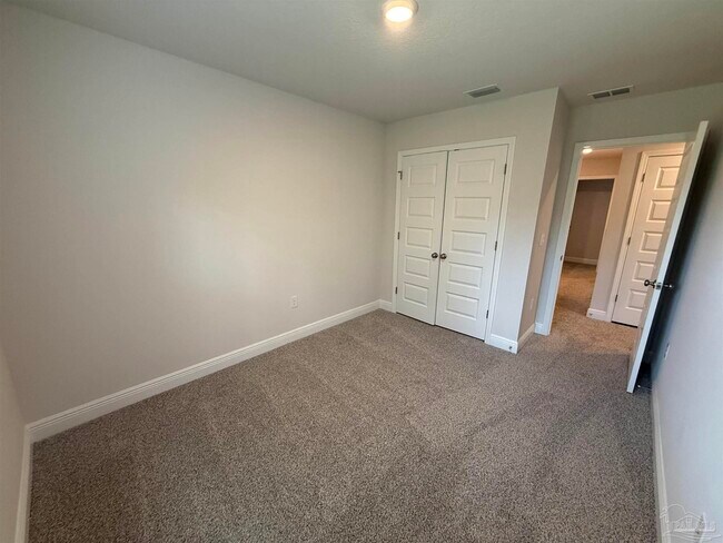 Building Photo - 9007 Golden Eye Dr