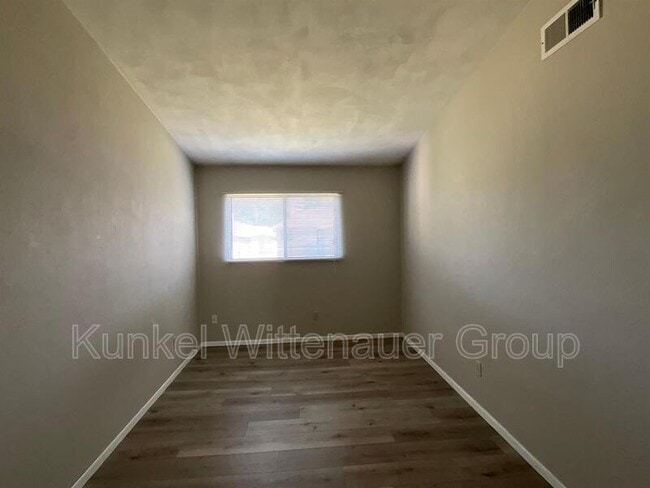 Building Photo - 257 Eagle Ridge