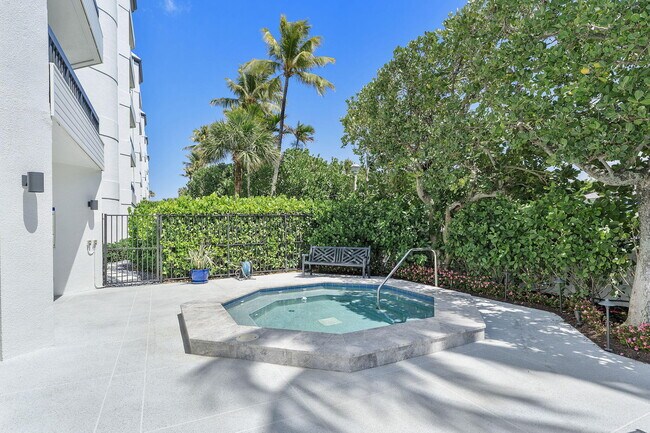 Building Photo - 120 S Ocean Blvd