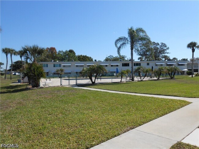 Building Photo - 357 Joel Blvd