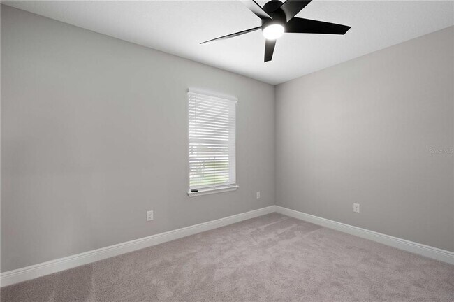 Building Photo - 2560 Warren Acrs Blvd