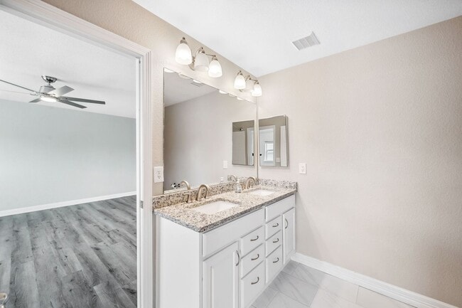 Building Photo - Modern 3BD, 2.5BA Cottonwood Condo with At...