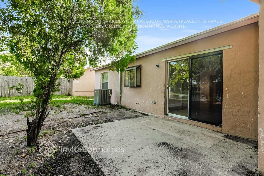 Building Photo - 6098 Westfall Rd