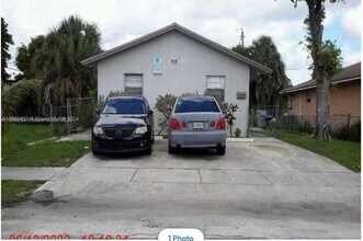 Building Photo - 713 NW 4th Ave