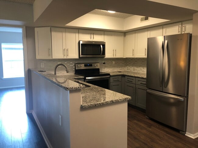 Building Photo - 1107 Deer Run