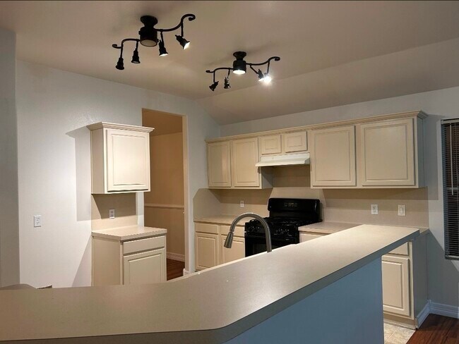 Building Photo - 12618 Roxdale Ridge Dr