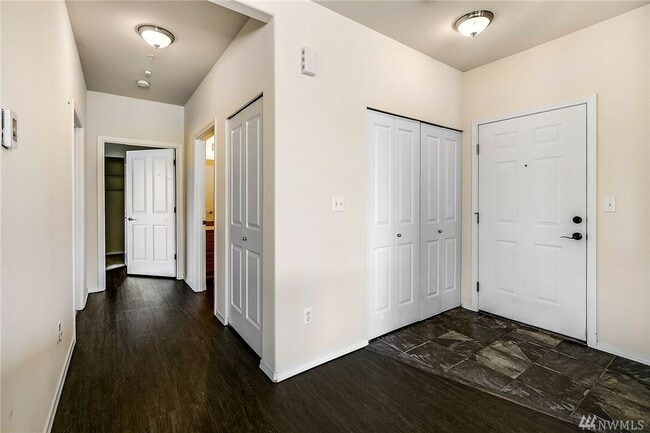 Building Photo - 14915 38th Dr SE