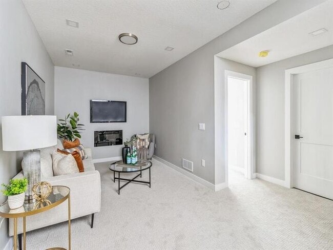 Building Photo - 15570 Rocklyn Place