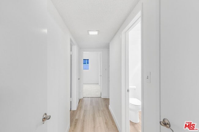 Building Photo - 825 S Gretna Green Way