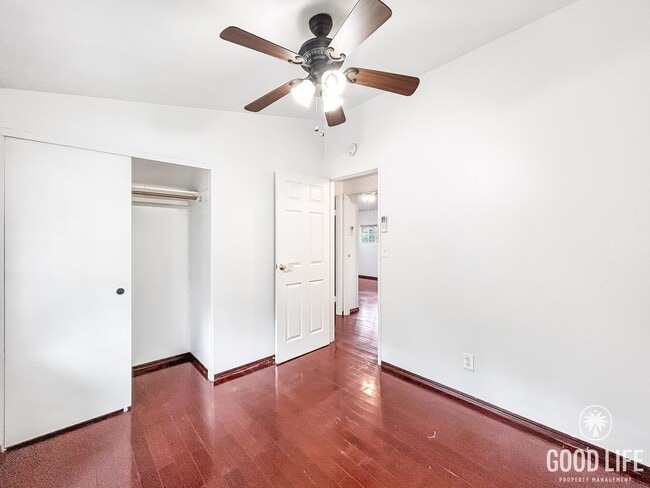 Building Photo - Beautiful 3B/2BA W/ Attached Garage and Up...